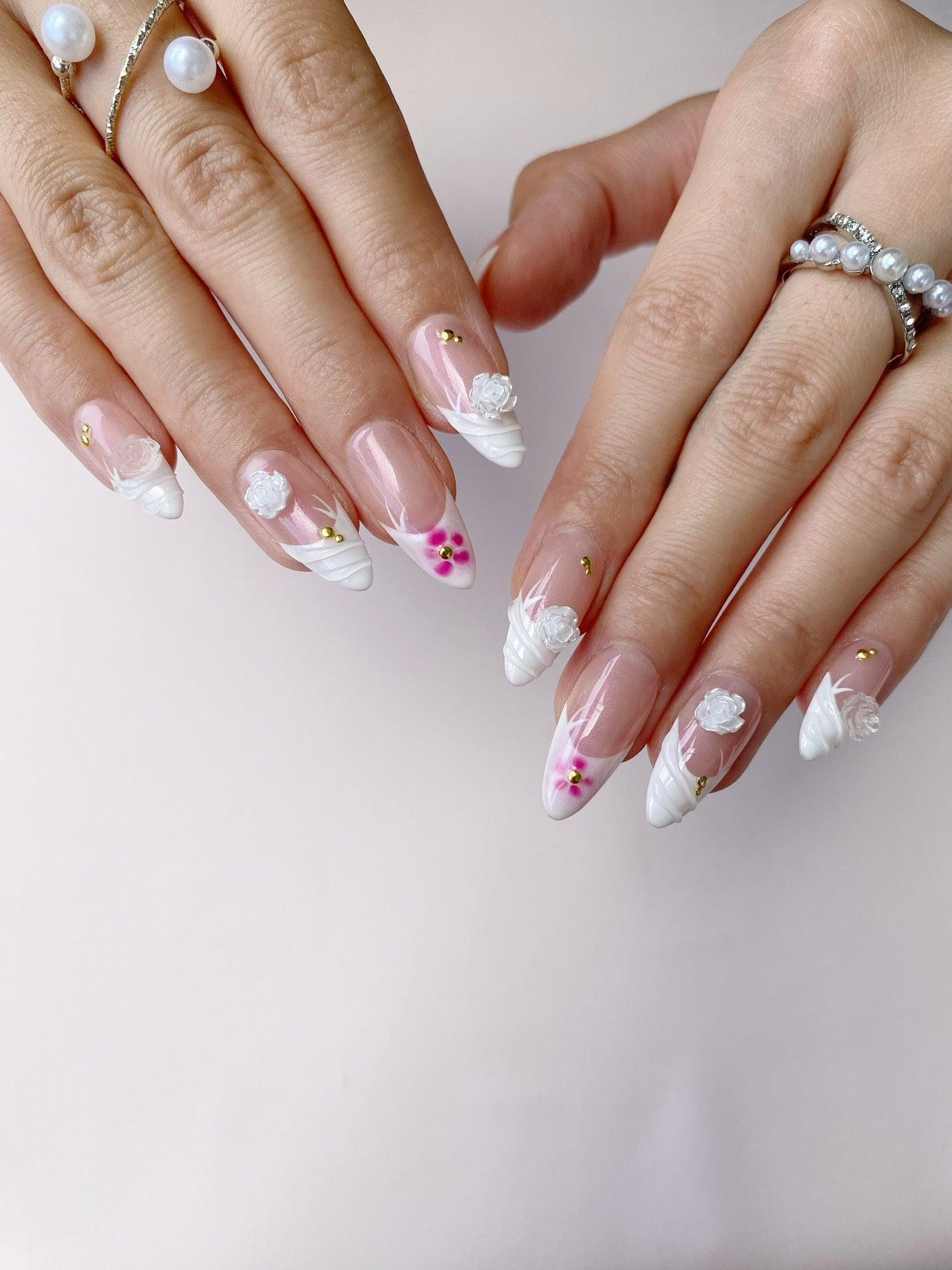Blooming Petals - GO2NAIL MEDIUM LONG ALMOND PressOnNails