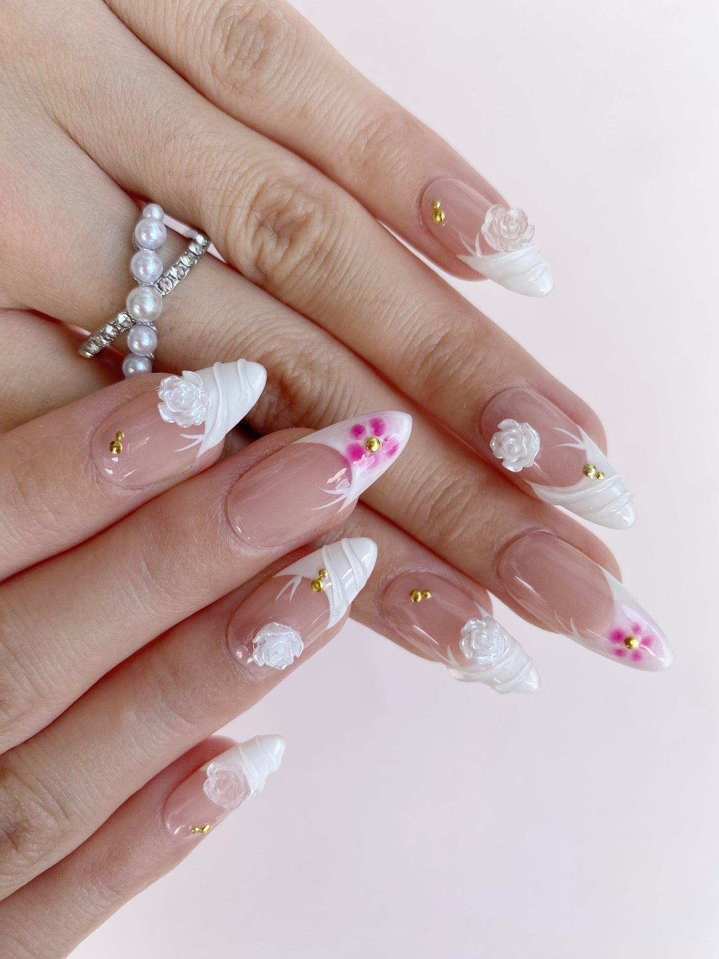 Blooming Petals - GO2NAIL MEDIUM LONG ALMOND PressOnNails