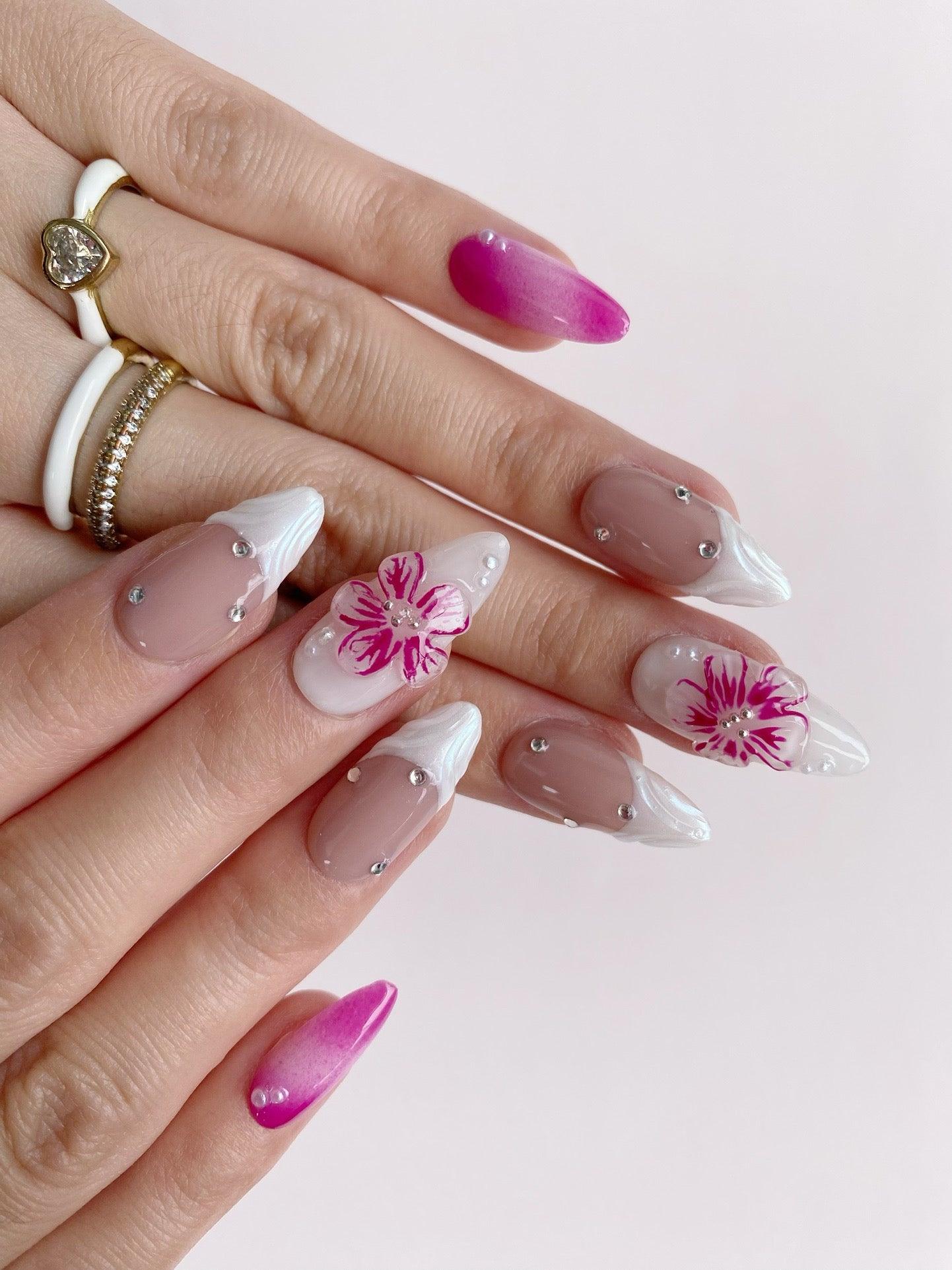 Blossom Grace - GO2NAIL MEDIUM ALMOND PressOnNails