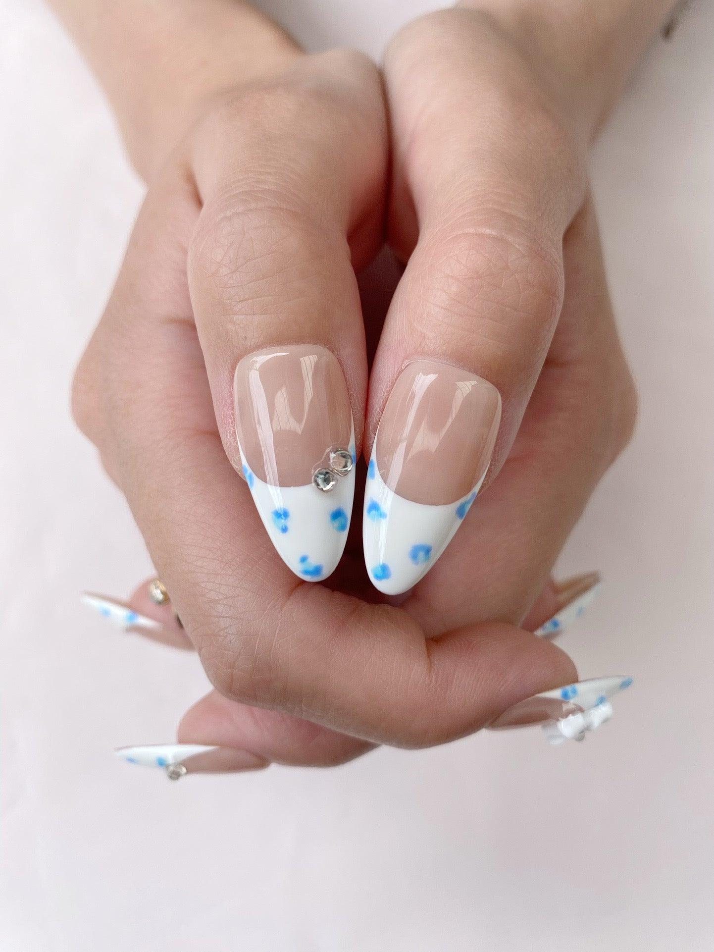 Blue Bow - GO2NAIL MEDIUM ALMOND PressOnNails