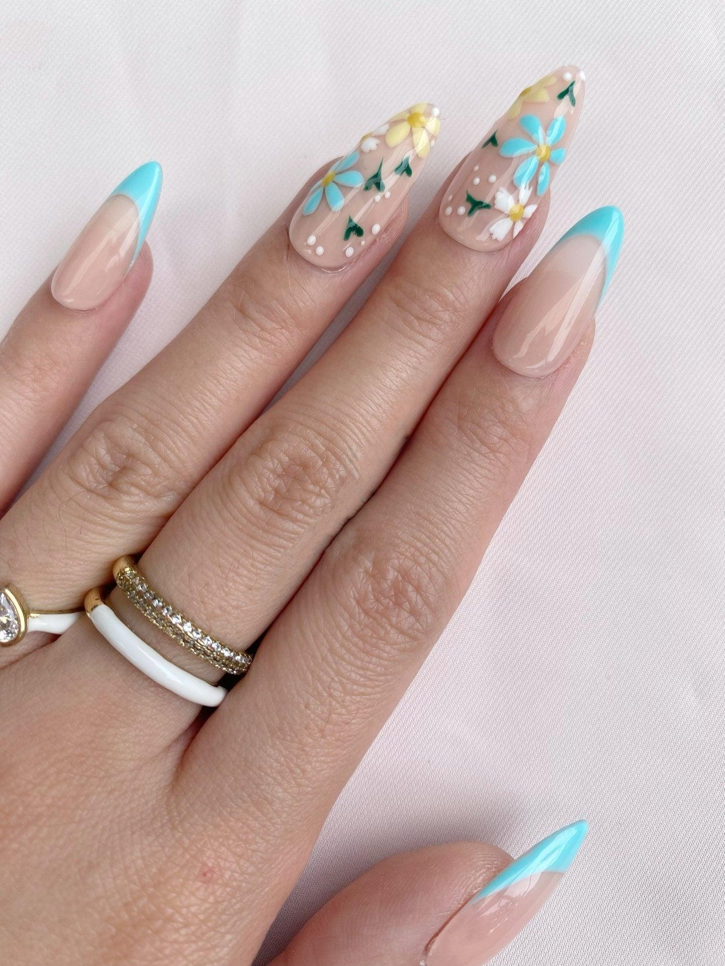 Blue Garden - GO2NAIL MEDIUM ALMOND PressOnNails