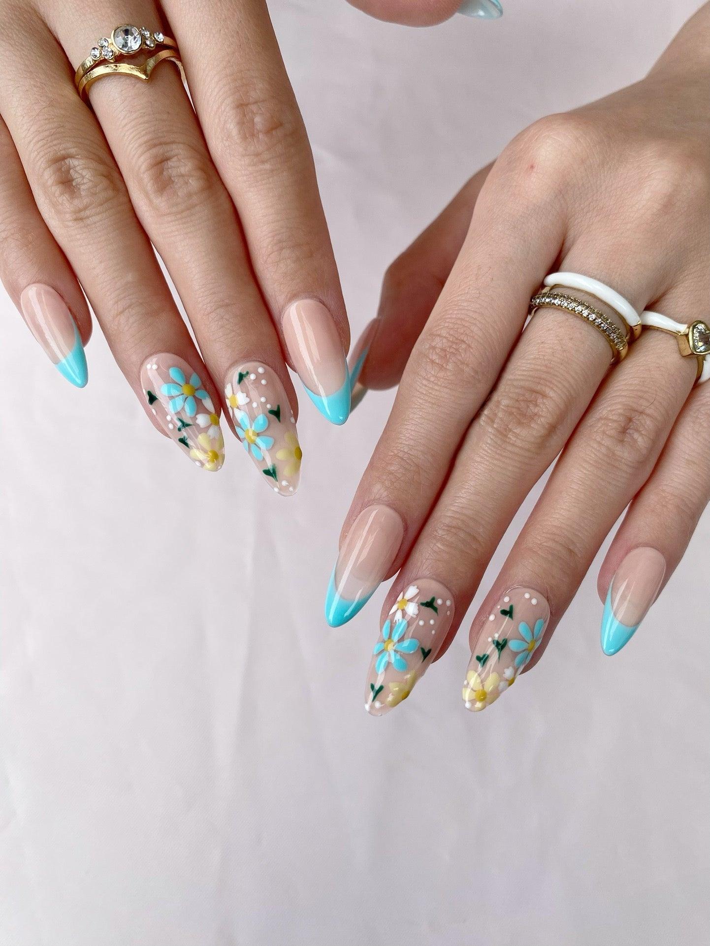 Blue Garden - GO2NAIL MEDIUM ALMOND PressOnNails