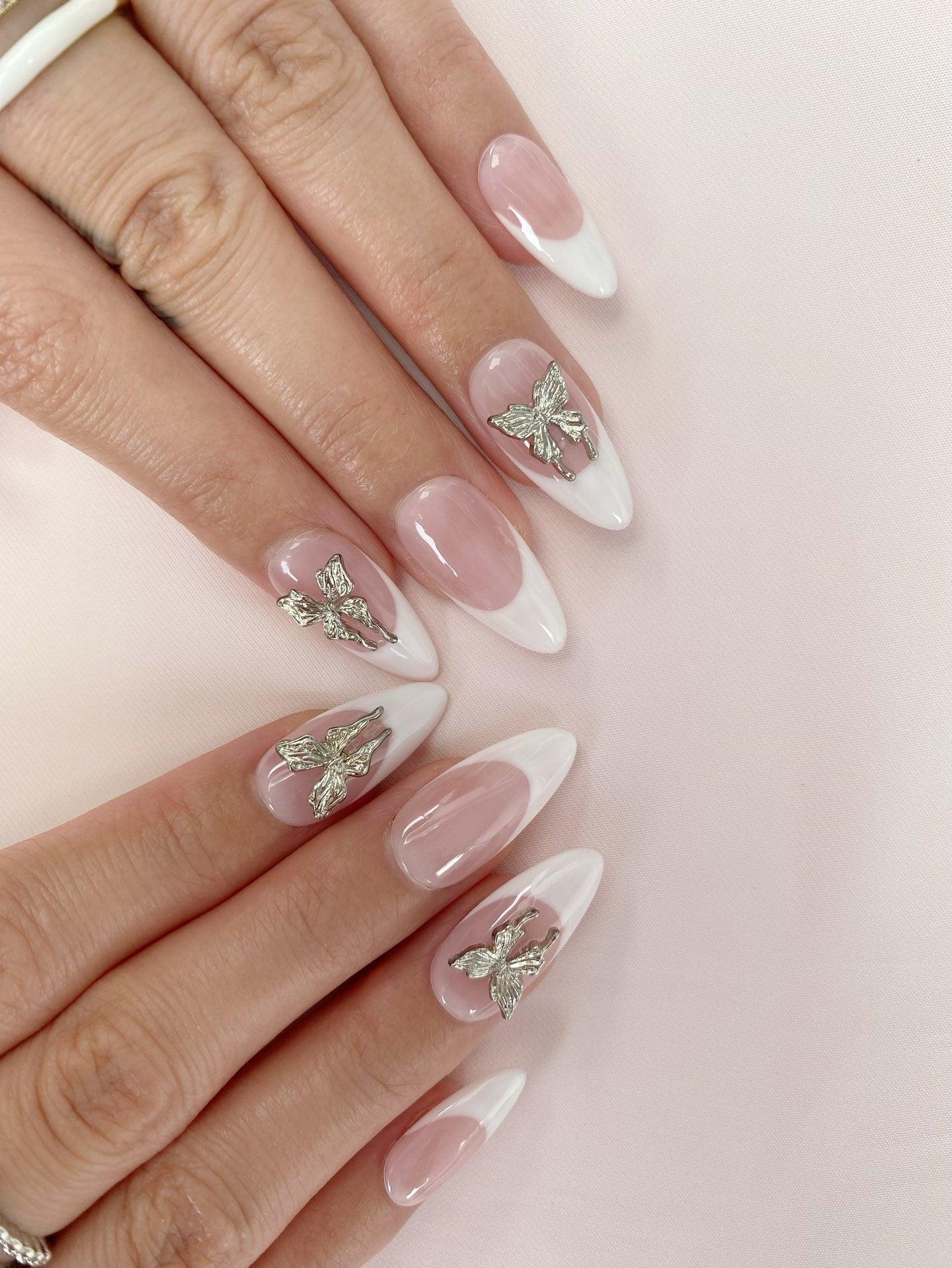 Butterfly Elegance - GO2NAIL MEDIUM ALMOND PressOnNails