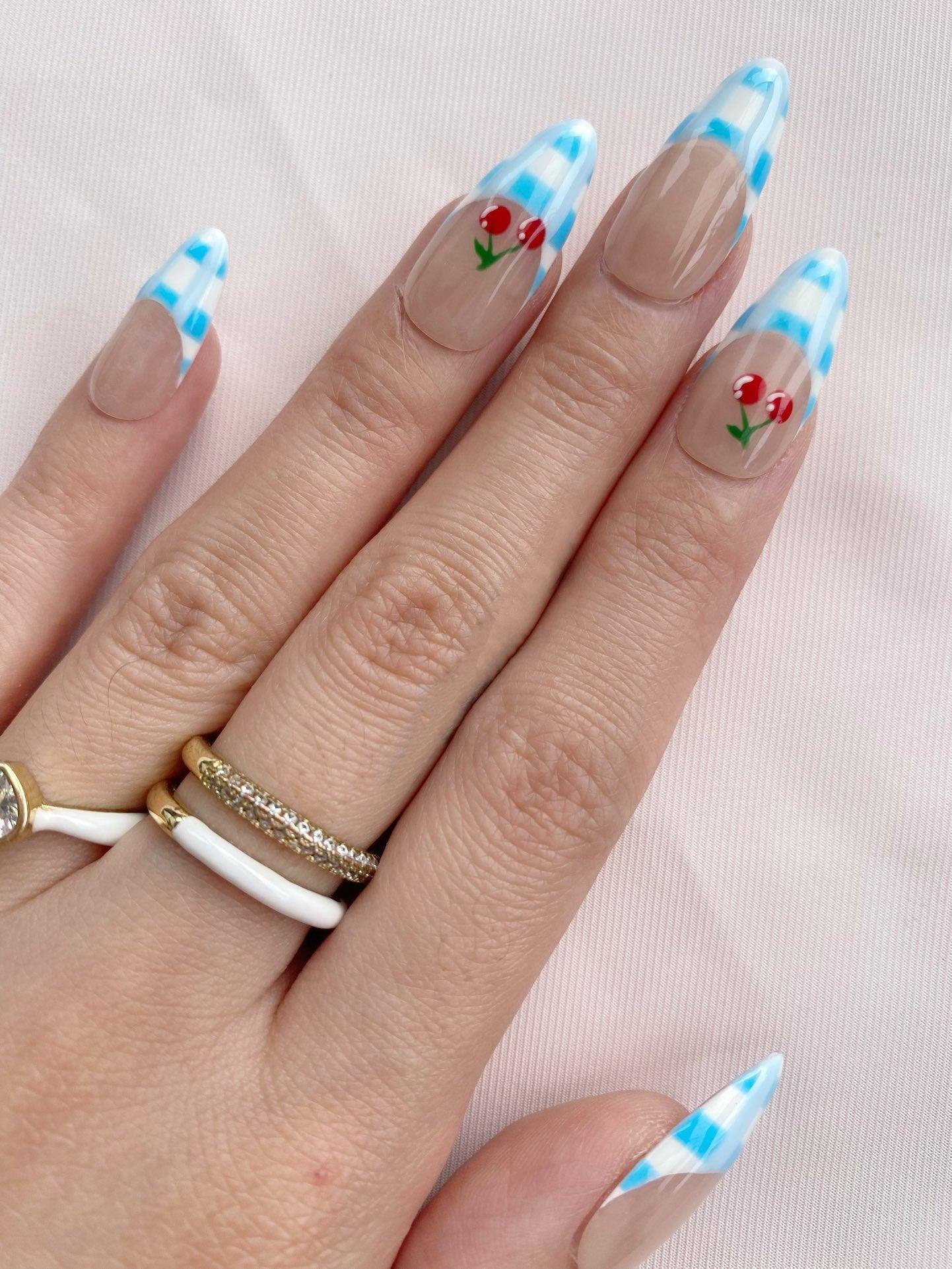 Cherry Check - GO2NAIL MEDIUM ALMOND PressOnNails