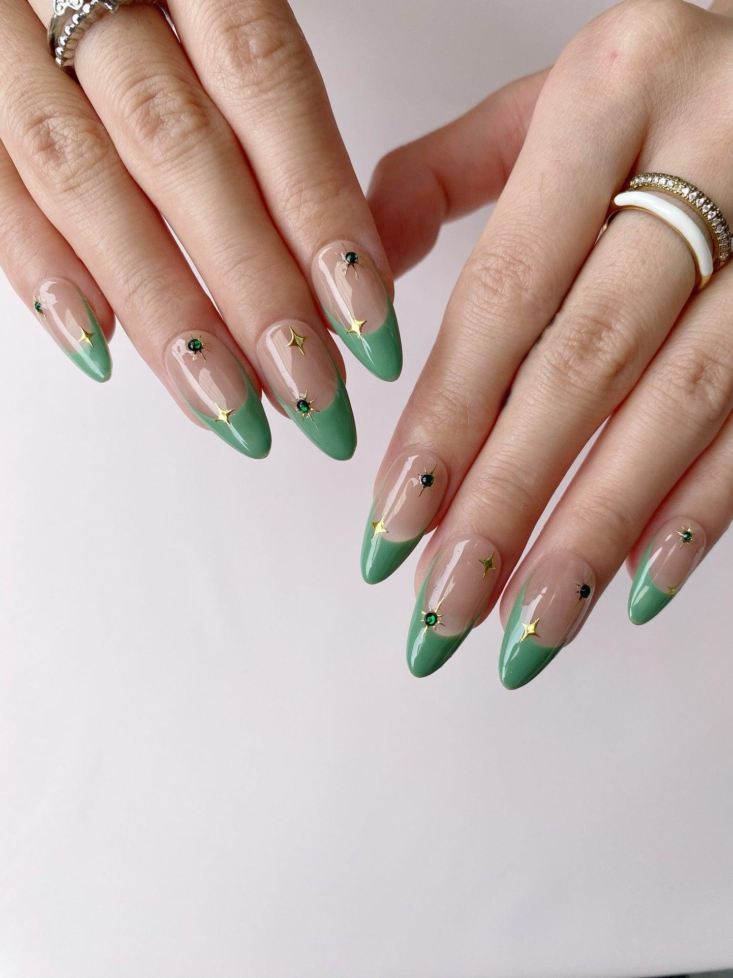 Emerald Stars - GO2NAIL MEDIUM ALMOND PressOnNails