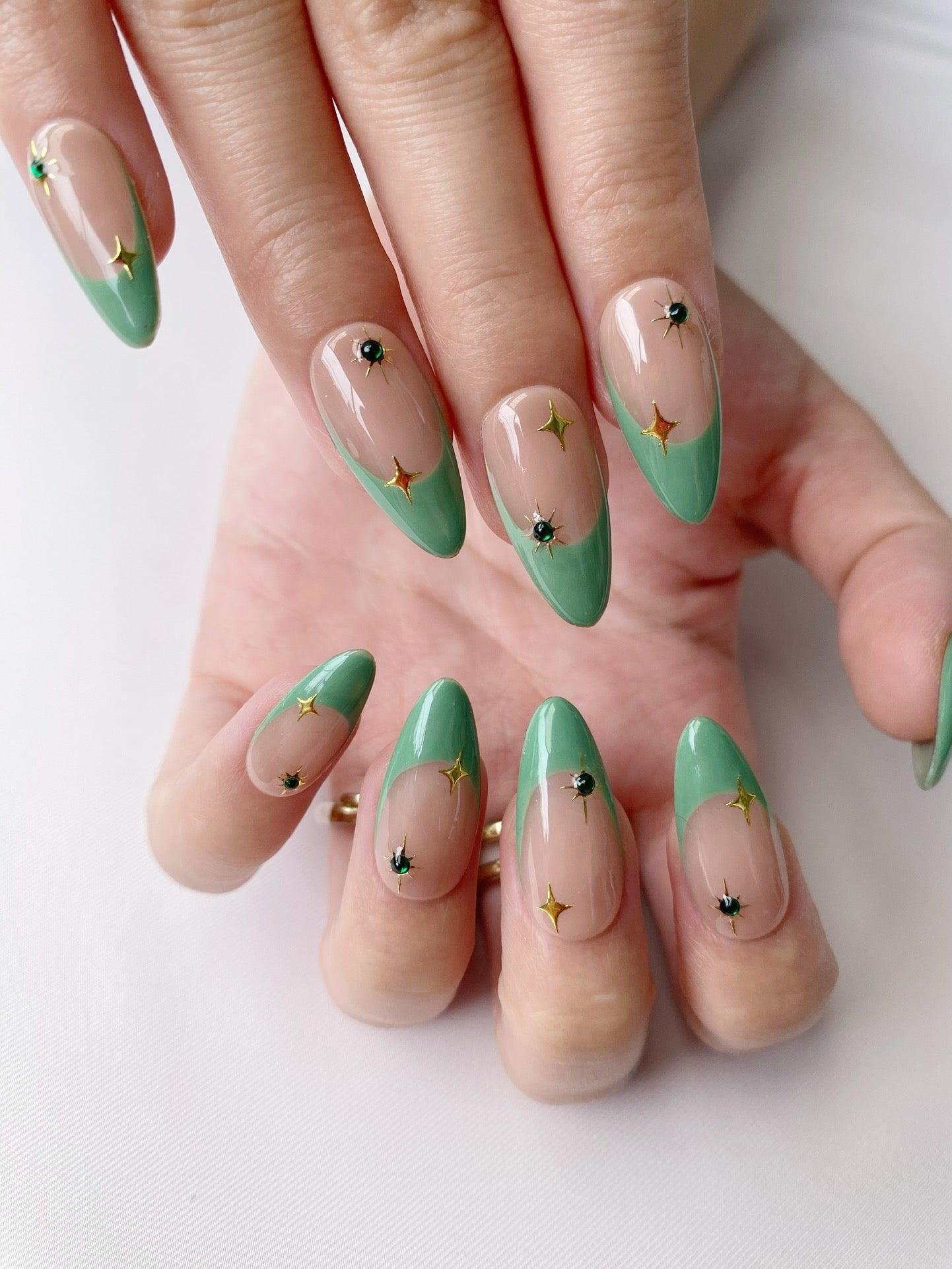 Emerald Stars - GO2NAIL MEDIUM ALMOND PressOnNails