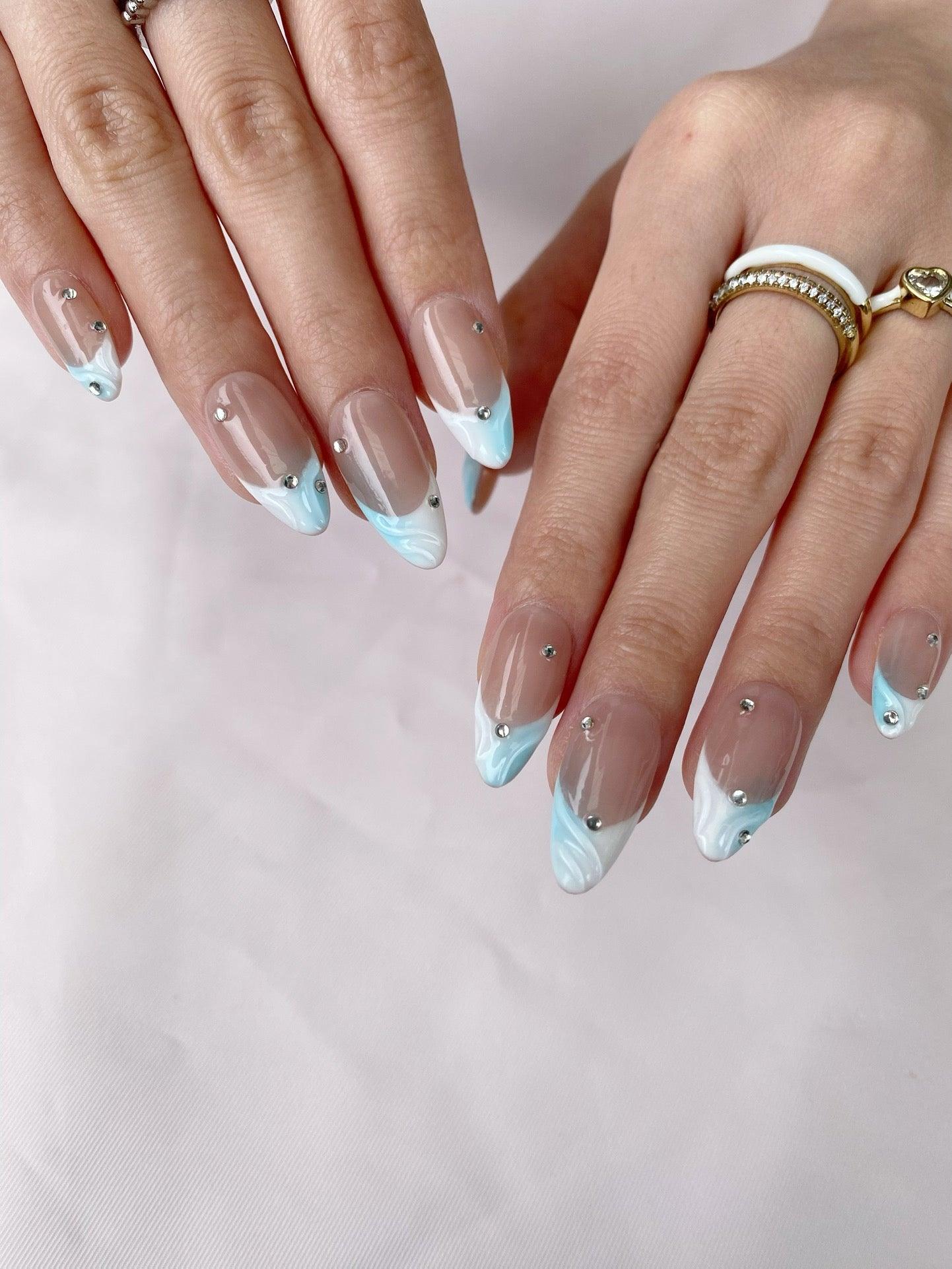 Frosted Dream - GO2NAIL MEDIUM ALMOND PressOnNails