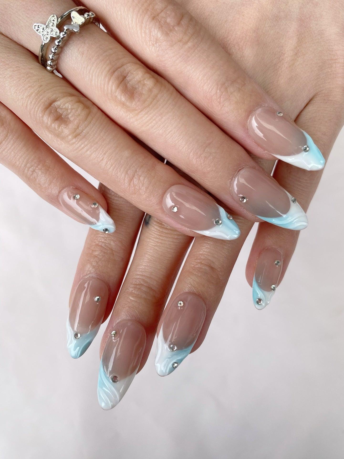 Frosted Dream - GO2NAIL MEDIUM ALMOND PressOnNails