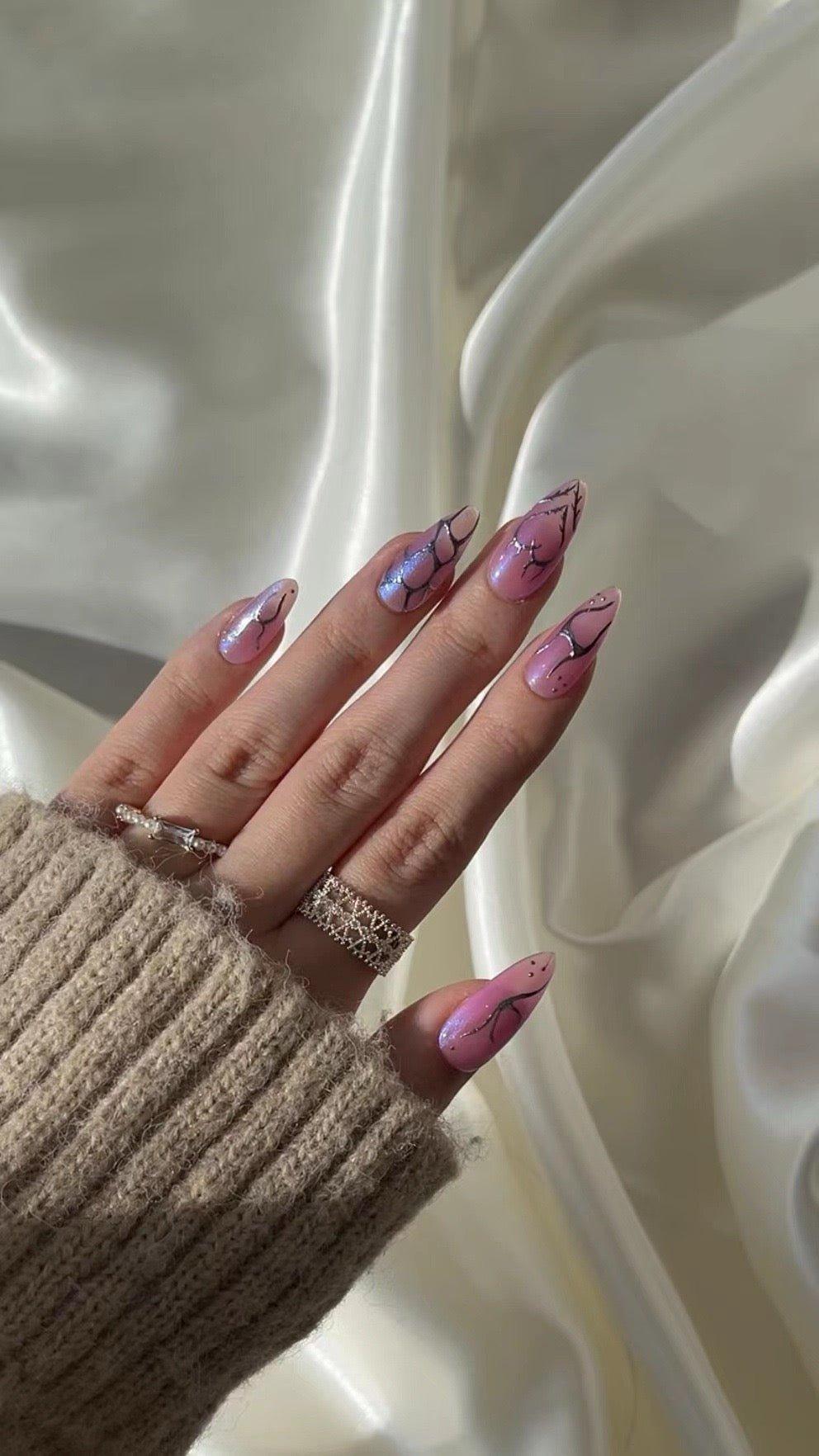Glass Petals - GO2NAIL MEDIUM ALMOND PressOnNails