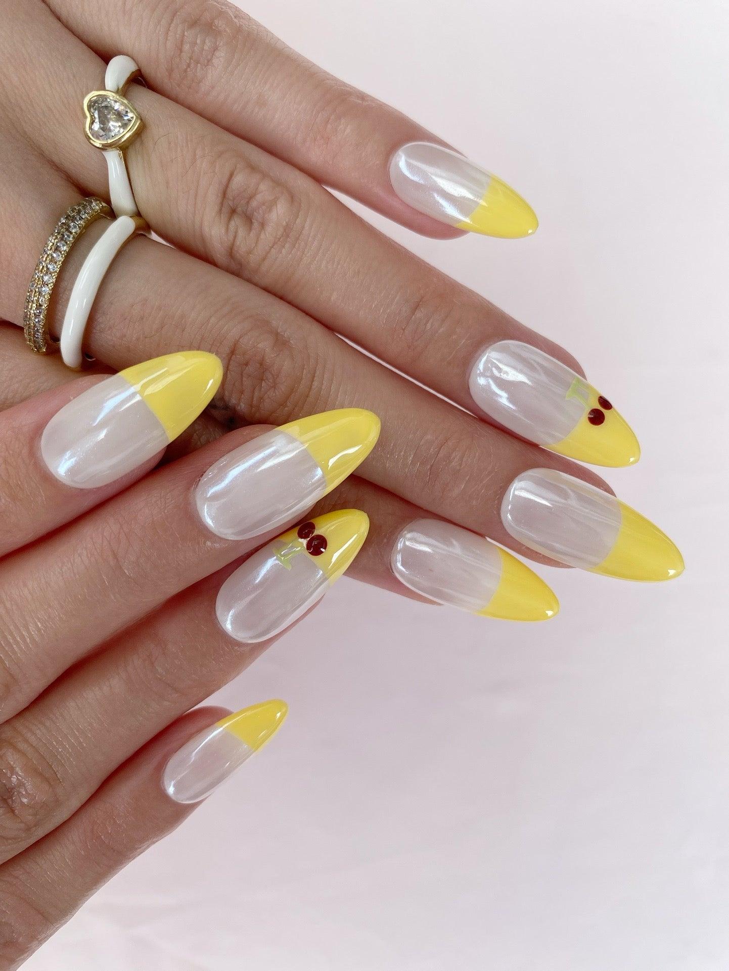 Lemon Glow - GO2NAIL LONG ALMOND PressOnNails