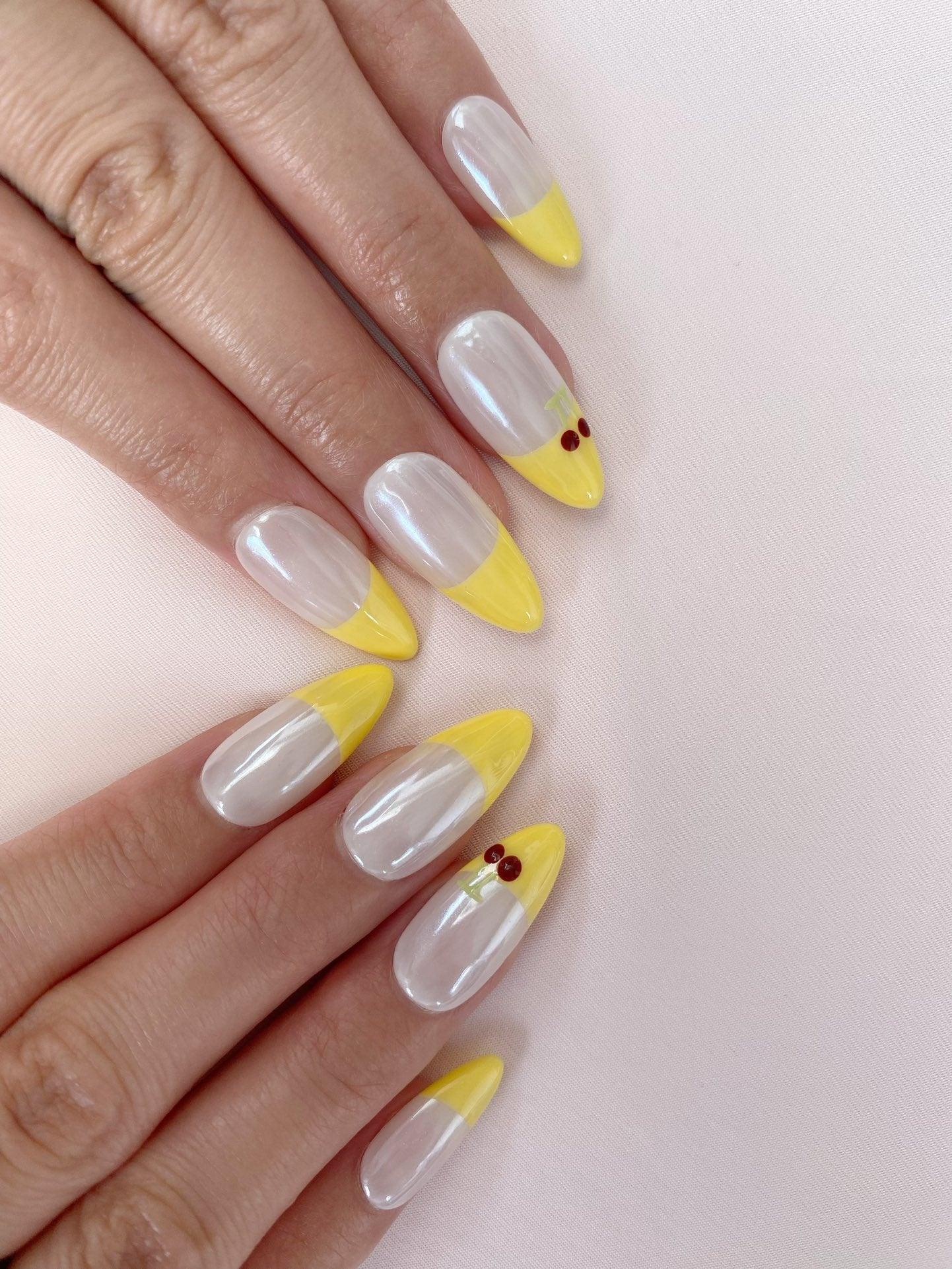 Lemon Glow - GO2NAIL LONG ALMOND PressOnNails