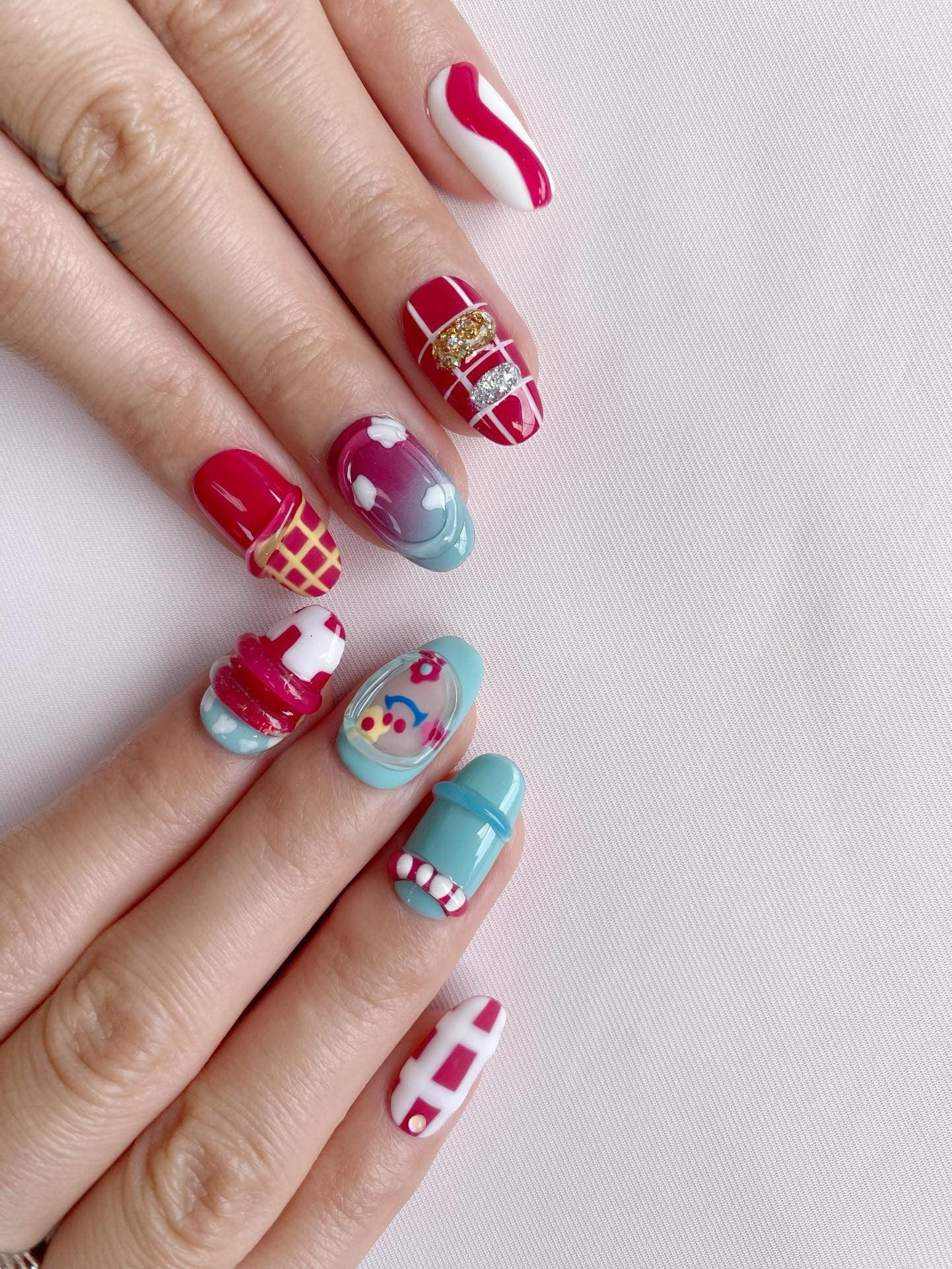Playful Hues - GO2NAIL SHORT ALMOND PressOnNails