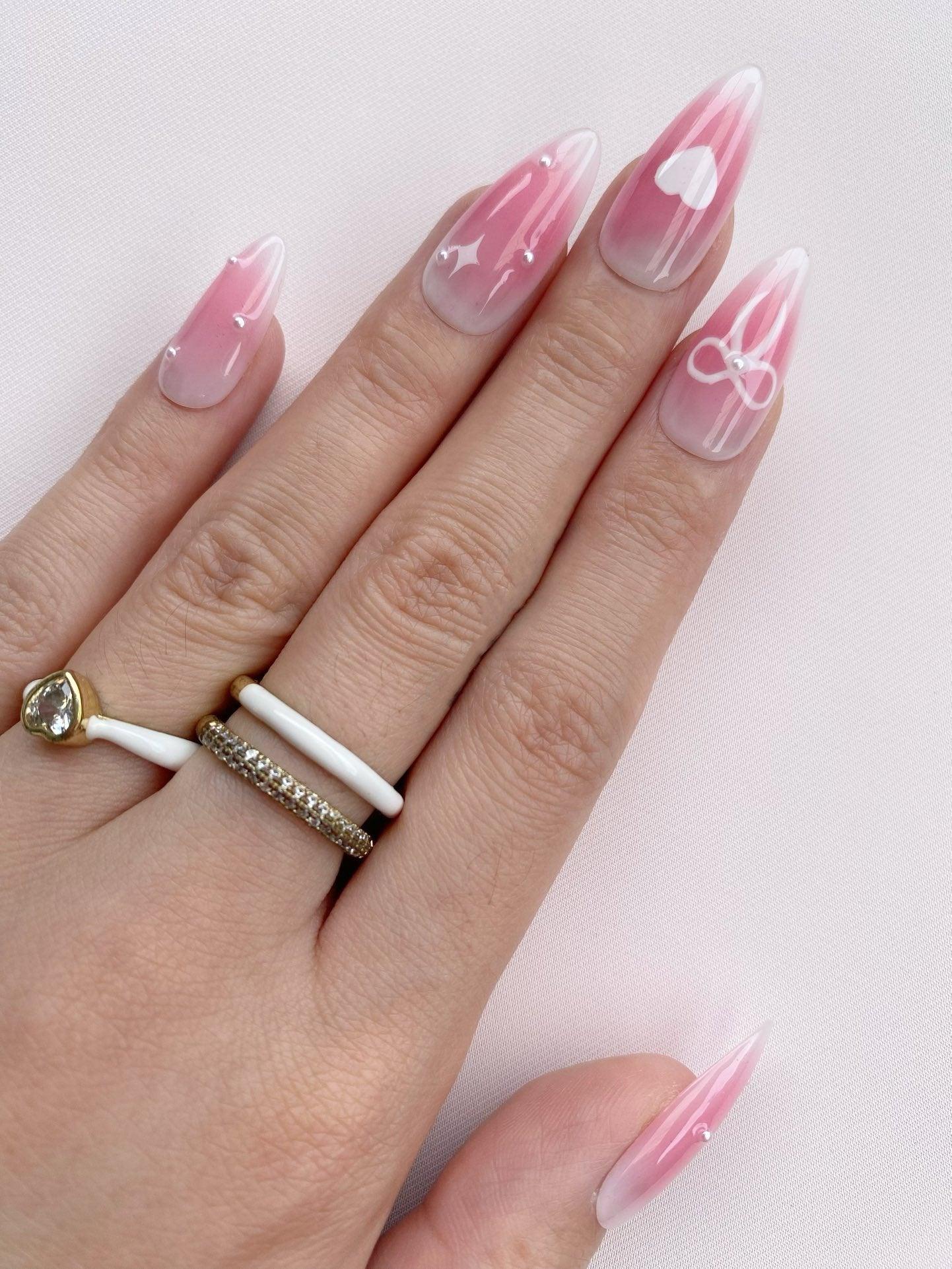 Sweet Charm - GO2NAIL MEDIUM ALMOND PressOnNails