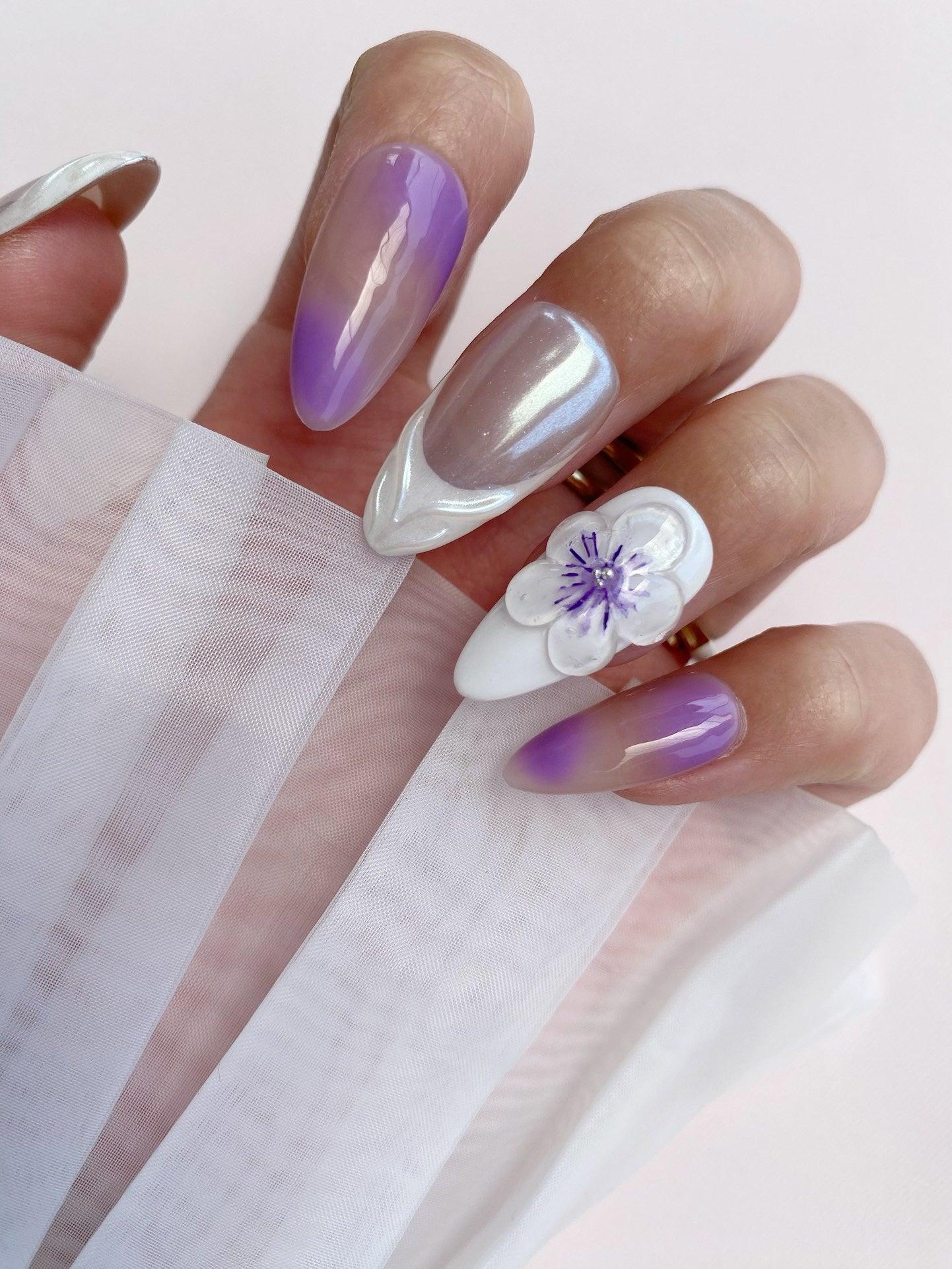 Violet Dream - GO2NAIL MEDIUM ALMOND PressOnNails