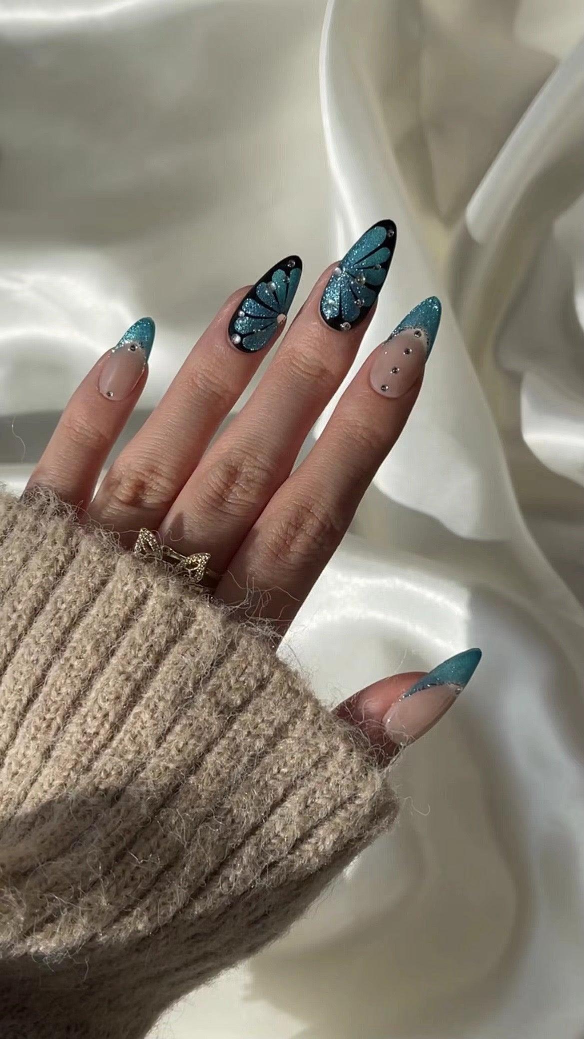 Midnight Bloom - GO2NAIL  MEDIUM ALMOND PressOnNails